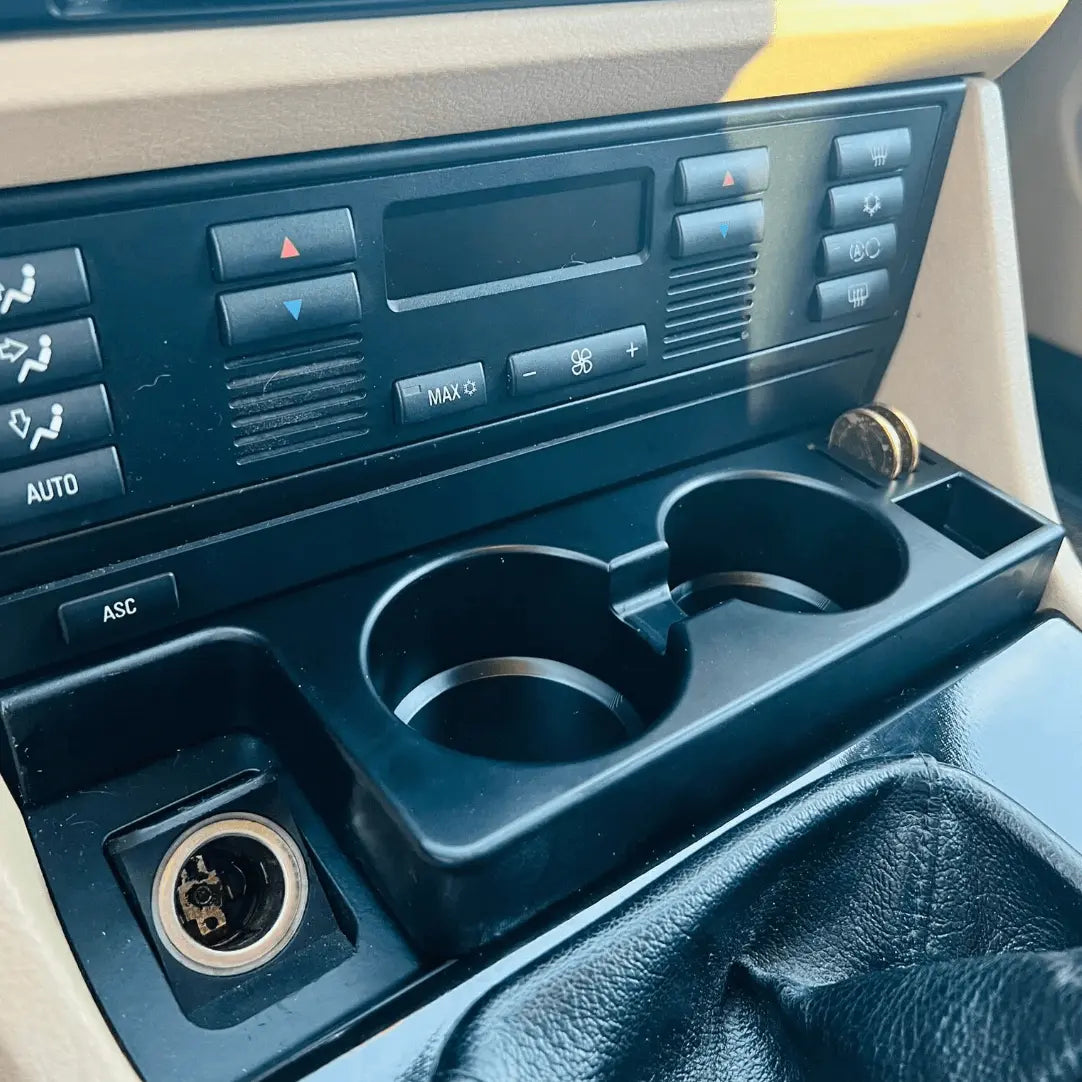 Getränkehalter für BMW 5er Serie (E39) - Exact Designs